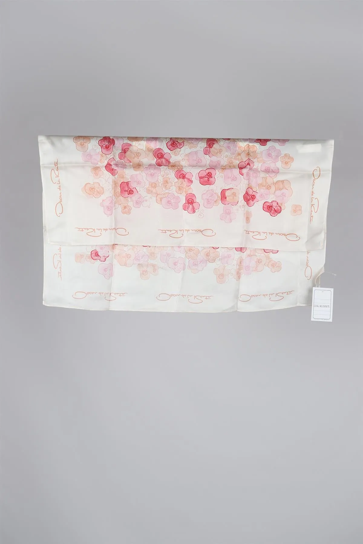 OSCAR DE LA RENTA FLORAL PRINT SILK SCARF