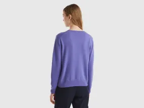 Purple V-neck sweater in pure Merino wool - Purple | Benetton